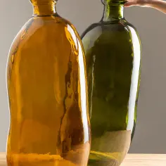 Wazon ze szkła z recyklingu – ekologiczny design, który zmienia wnętrza i planetę